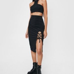 Black pencil skirt with side slit